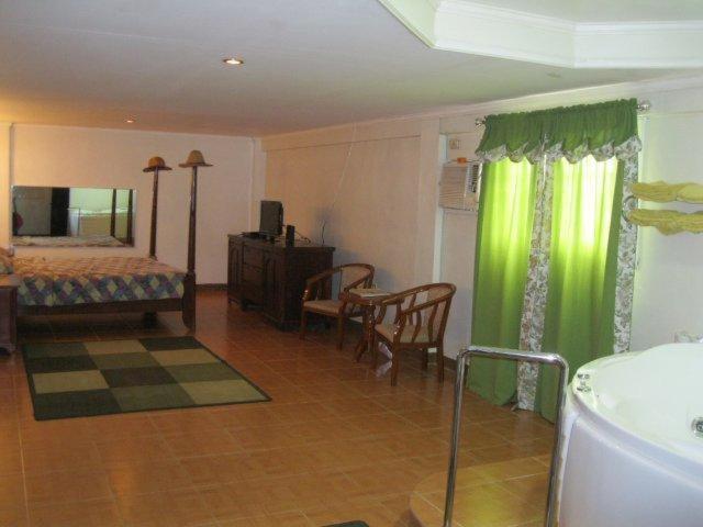 Red Tulip Hotel Angeles Zewnętrze zdjęcie