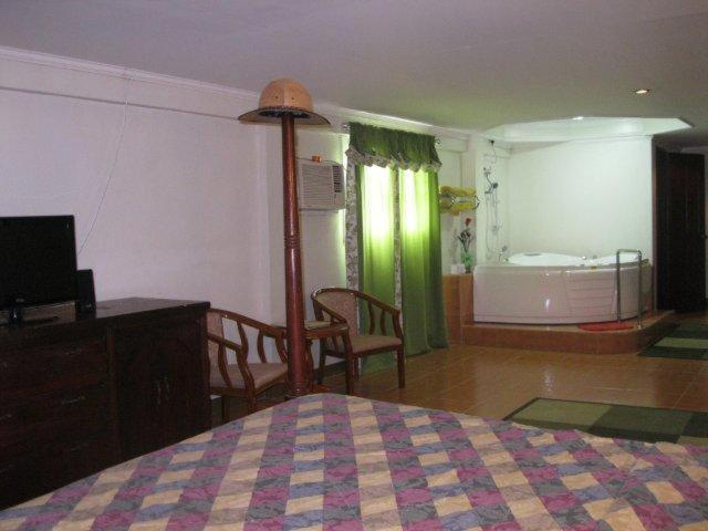 Red Tulip Hotel Angeles Zewnętrze zdjęcie