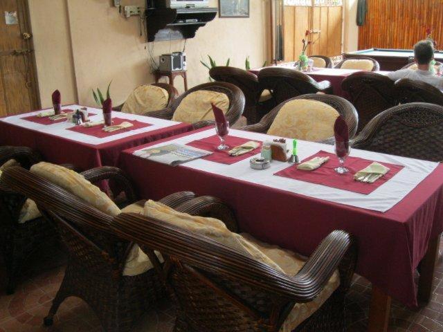Red Tulip Hotel Angeles Zewnętrze zdjęcie
