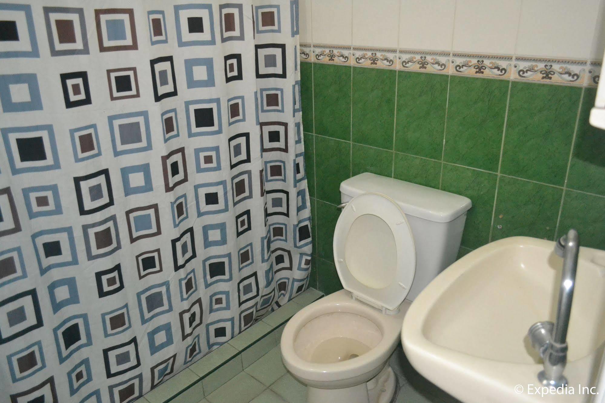 Red Tulip Hotel Angeles Zewnętrze zdjęcie