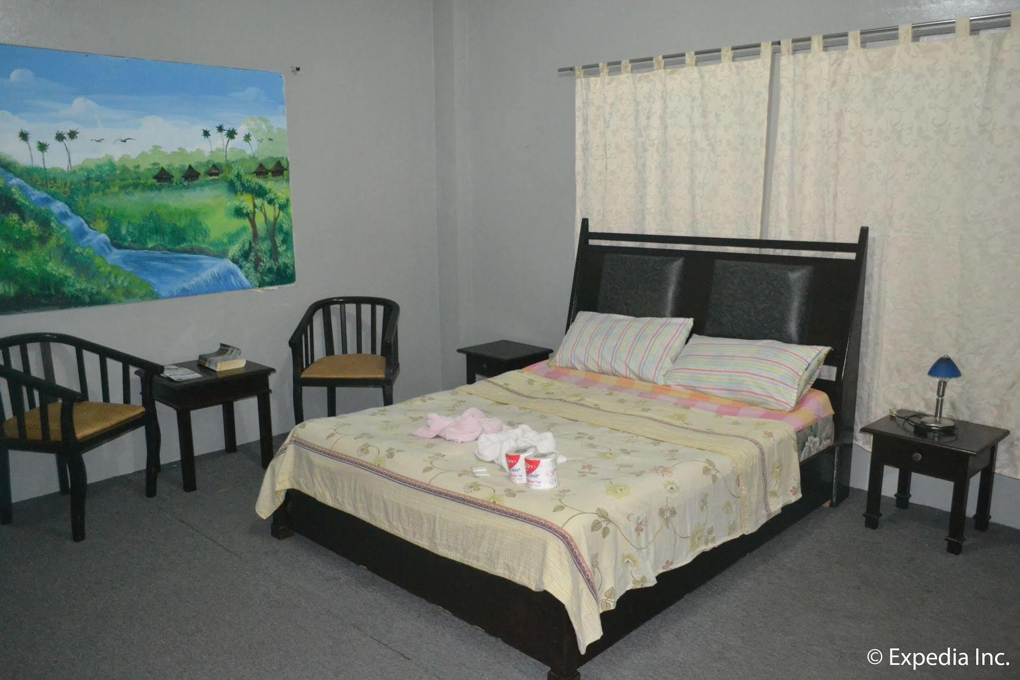 Red Tulip Hotel Angeles Zewnętrze zdjęcie